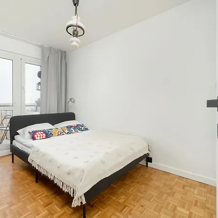 公寓 Przytulny Z Wanna Blisko Parku We Wroclawiu By Renters 弗罗茨瓦夫