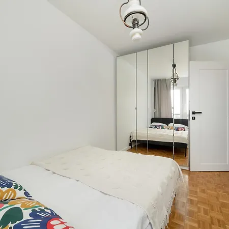 Przytulny Z Wanna Blisko Parku We Wroclawiu By Renters